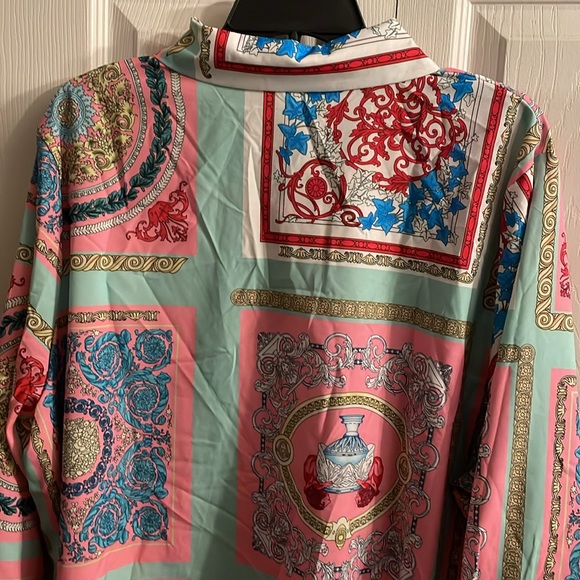 Jane Chic Designs Plus Size Sublimation Blouse - Picture 9 of 9